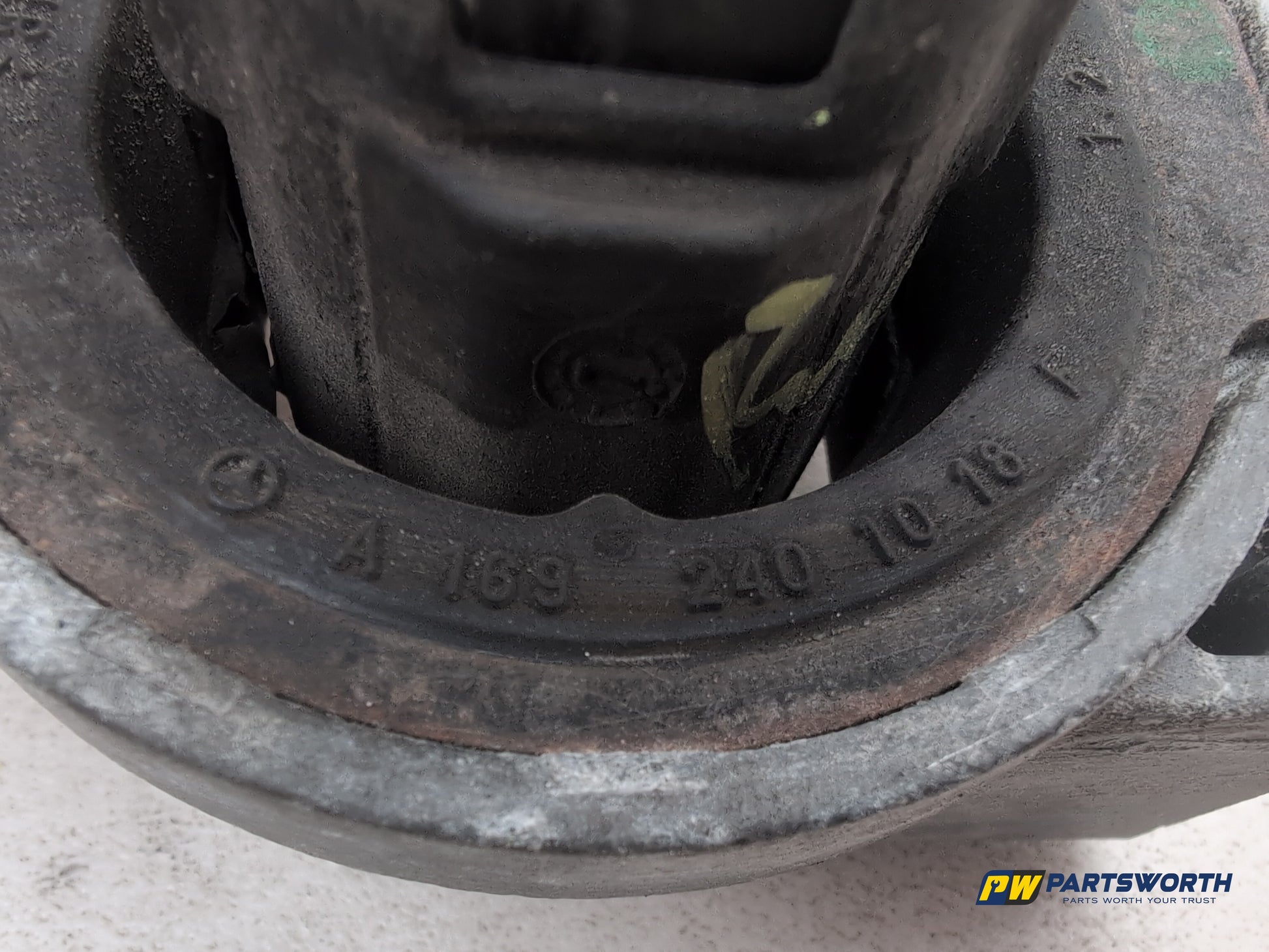 Mercedes-Benz B200 B-Class W245 2.0l Diesel Right Engine Mount A1692401018 - photo 5