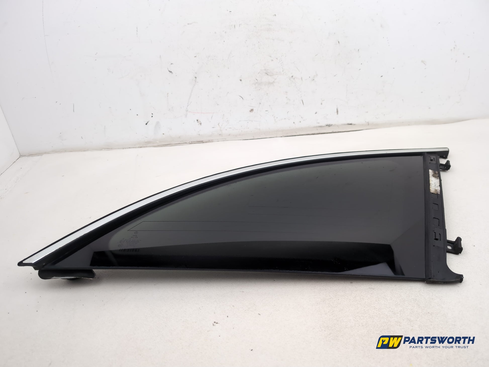 Door Glass Quarter Light Rear RH 5