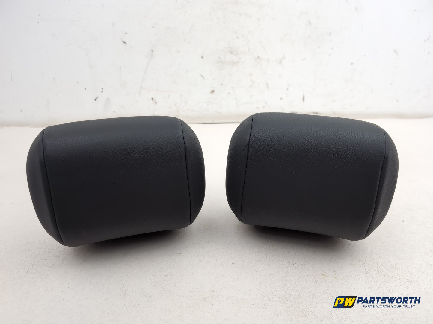 Rear Headrest 5