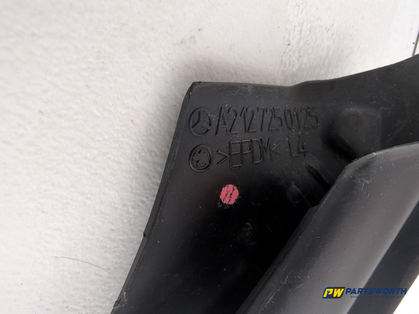 Mercedes-Benz E220 E-Class W212 Front Left Door Window Guide Sealing Rubber - photo 5