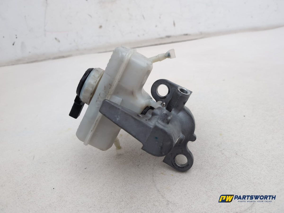 Brake Master Cylinder Assembly 5