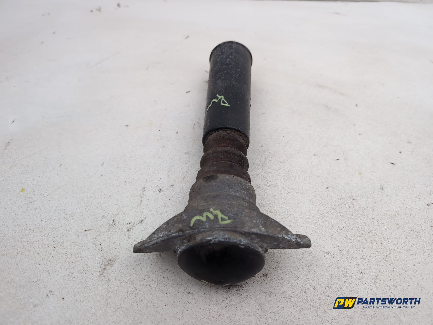 Audi A6 S Line Black Ed Tdi 2.0l Diesel Rear Strut Mount And Cover 2011-2018 - photo 5