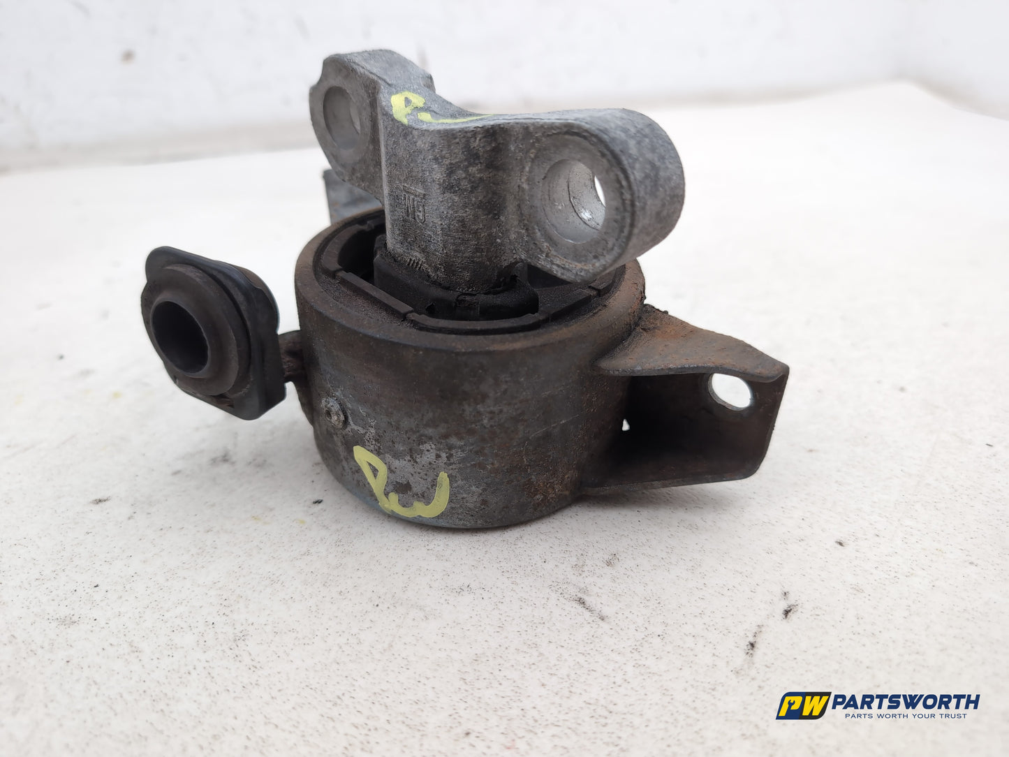 Engine Mounting RH 5