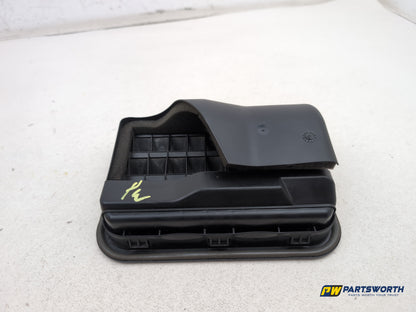 Mercedes R320 R-Class W251 Rear Right Ventilation Flap A1648300442 2006-2013 - photo 2