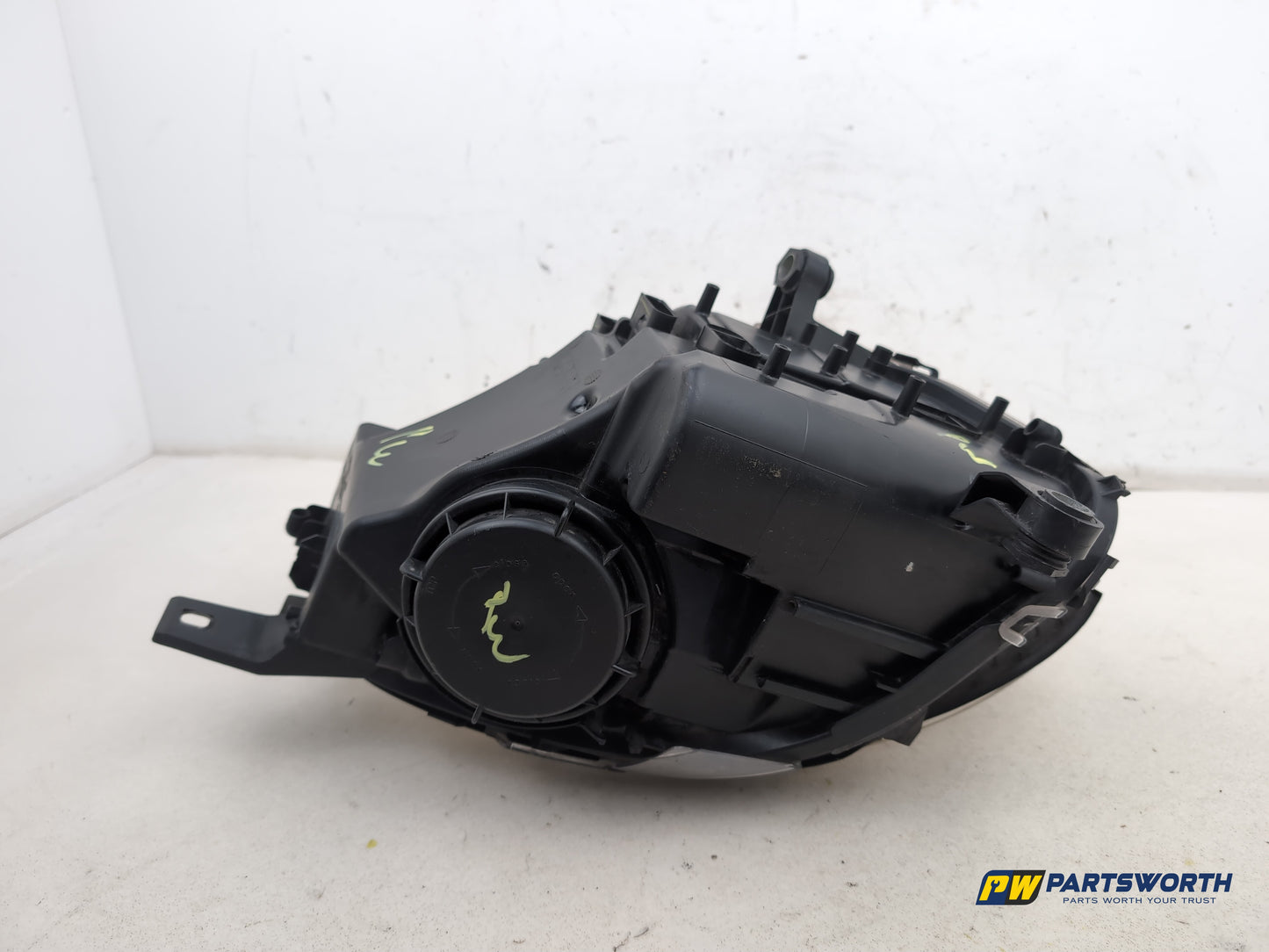 Headlamp RH 5