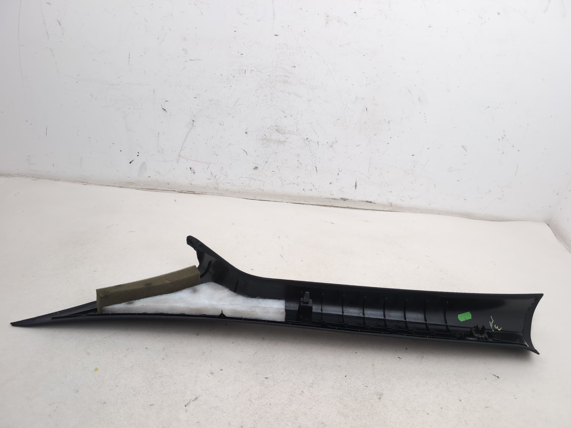Mercedes-Benz B180 B-Class W246 Driver Side Rh A Pillar Trim A2466900225 - photo 5