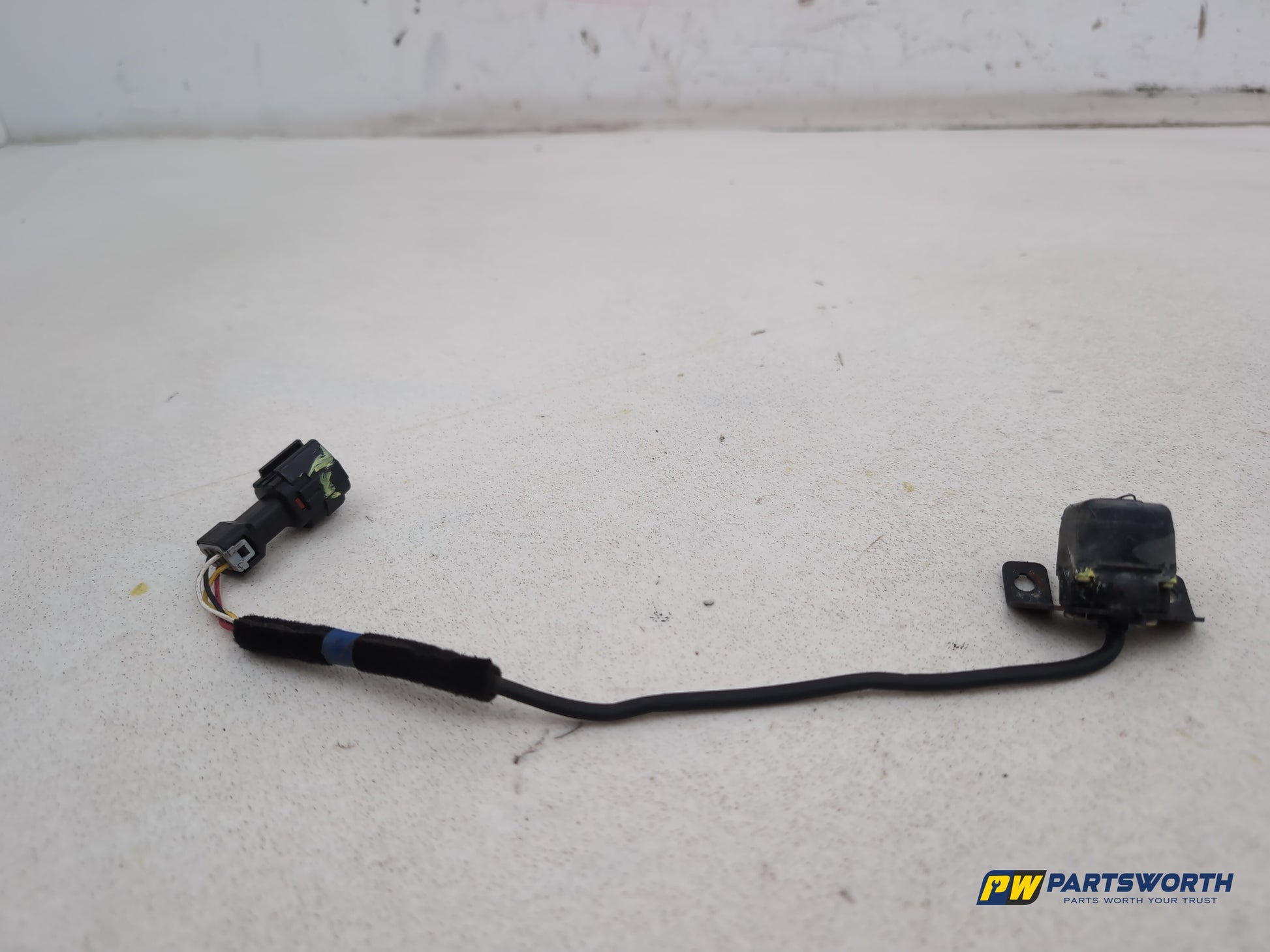Hyundai I40 Style Blue Drive Crdi Rear Parking Camera 957603z102 2011-2019 - photo 2