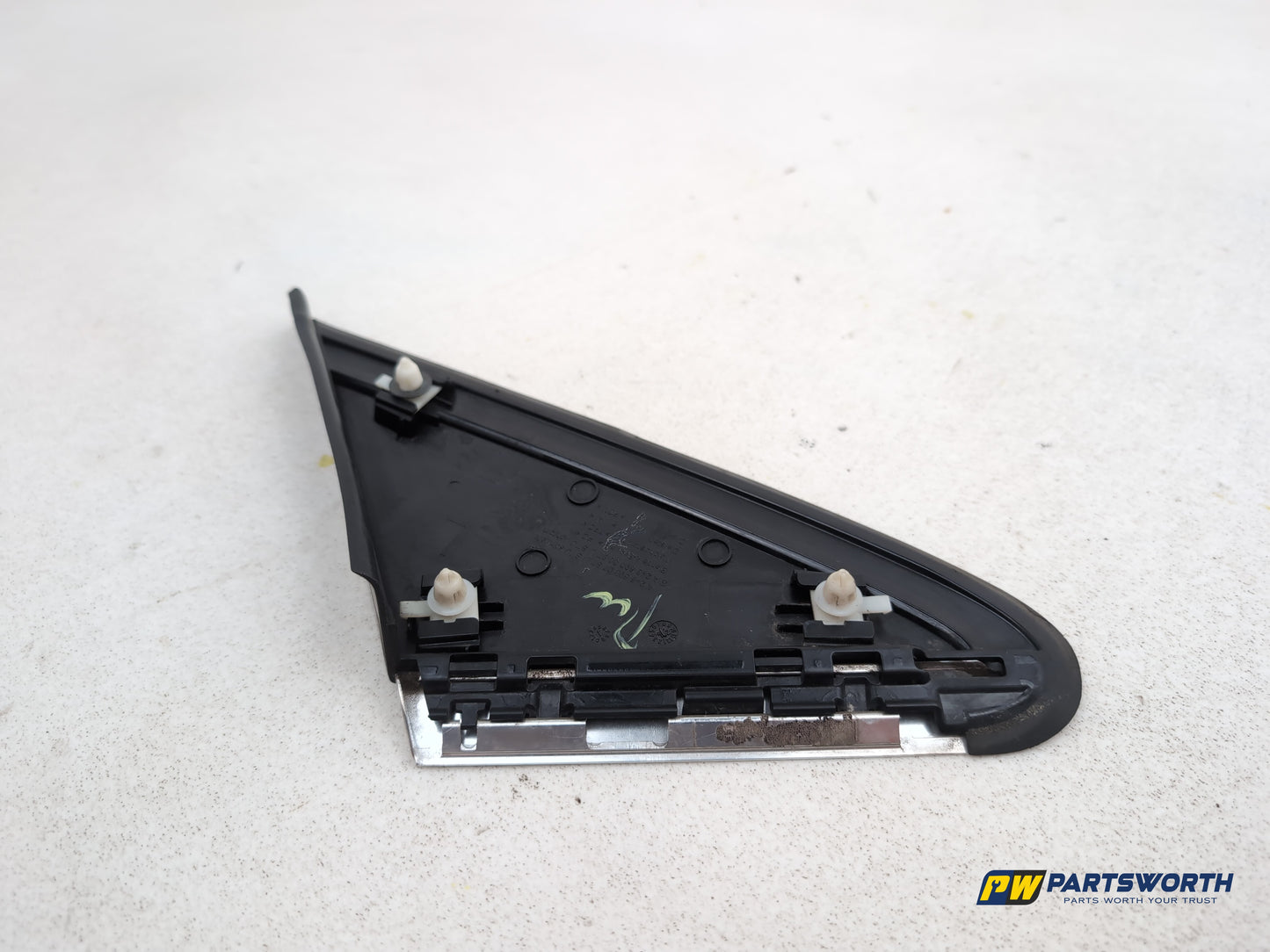Mercedes-Benz B180 B-Class W246 Front Wing Panel Trim Cover Left A2466900787 - photo 5