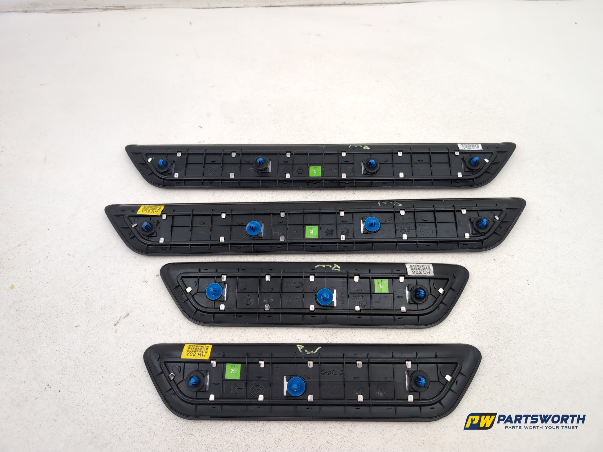 Hyundai I40 Style Blue Drive Door Step Trim Set 858833z100 2011-2019 - photo 5