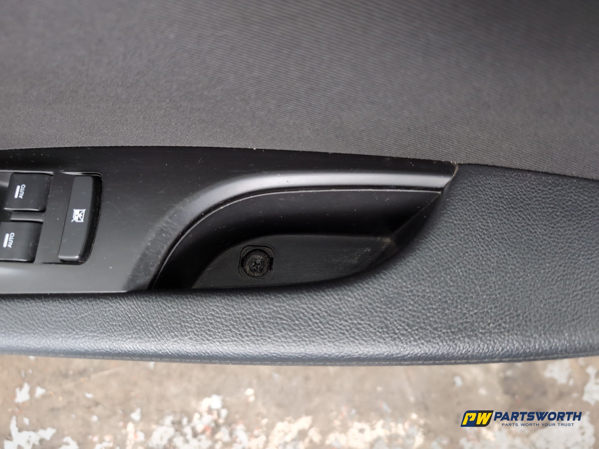 Door Front RH 12
