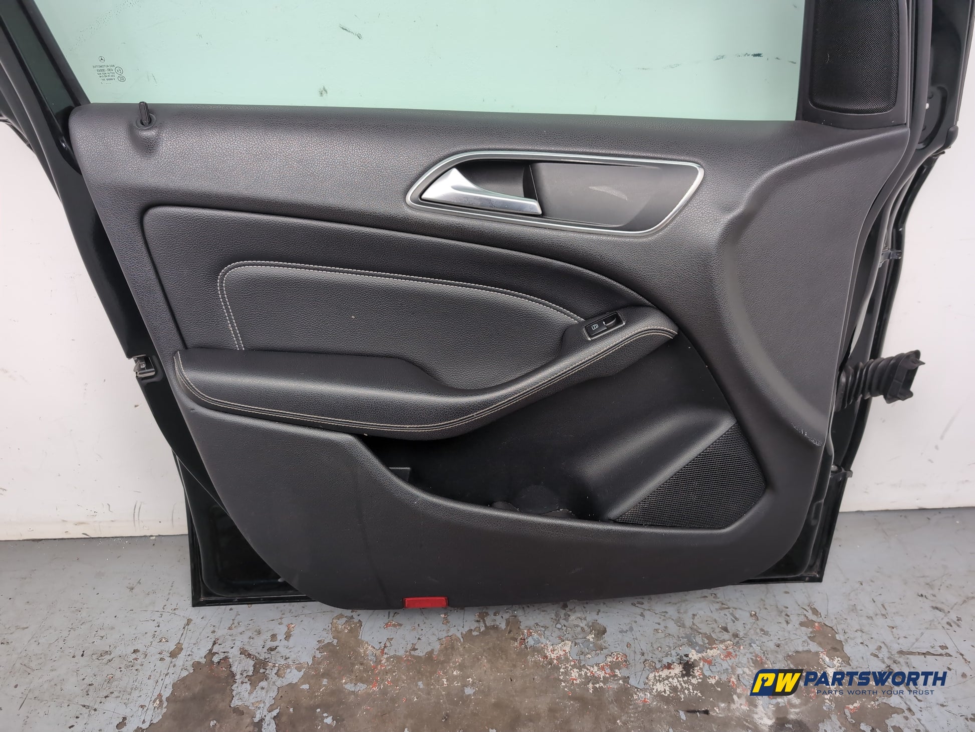 Door Front RH 11