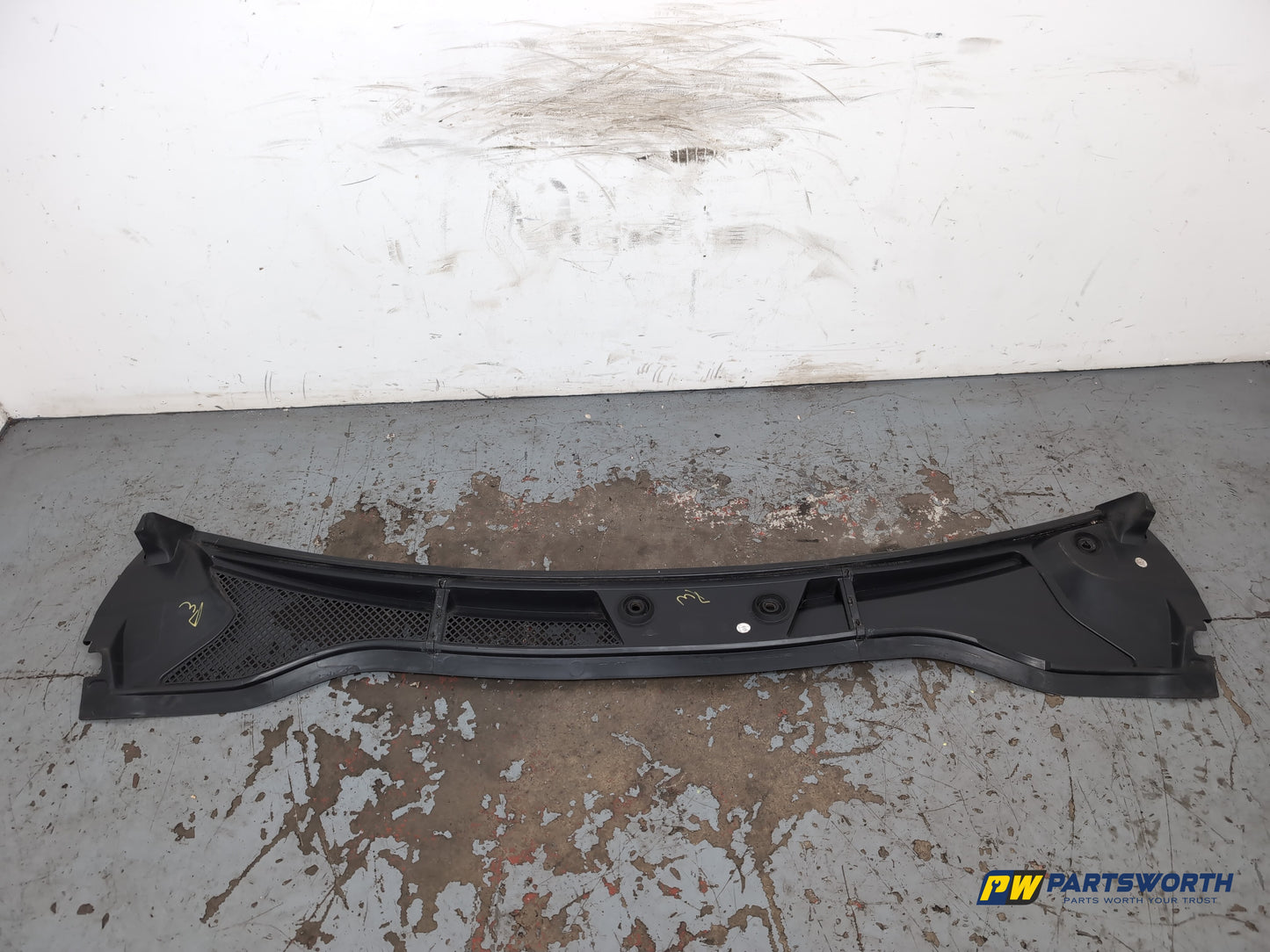 Mercedes-Benz B180 B-Class W246 Windscreen Scuttle Panel 2011-2018 - photo 5