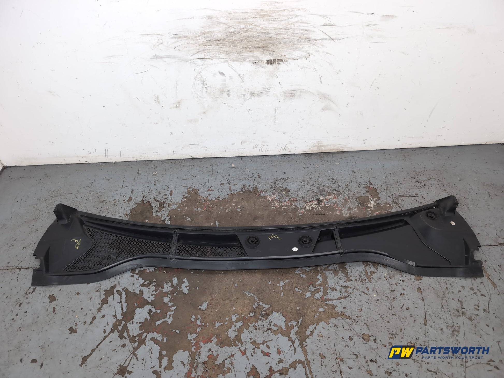 Mercedes-Benz B180 B-Class W246 Windscreen Scuttle Panel 2011-2018 - photo 5