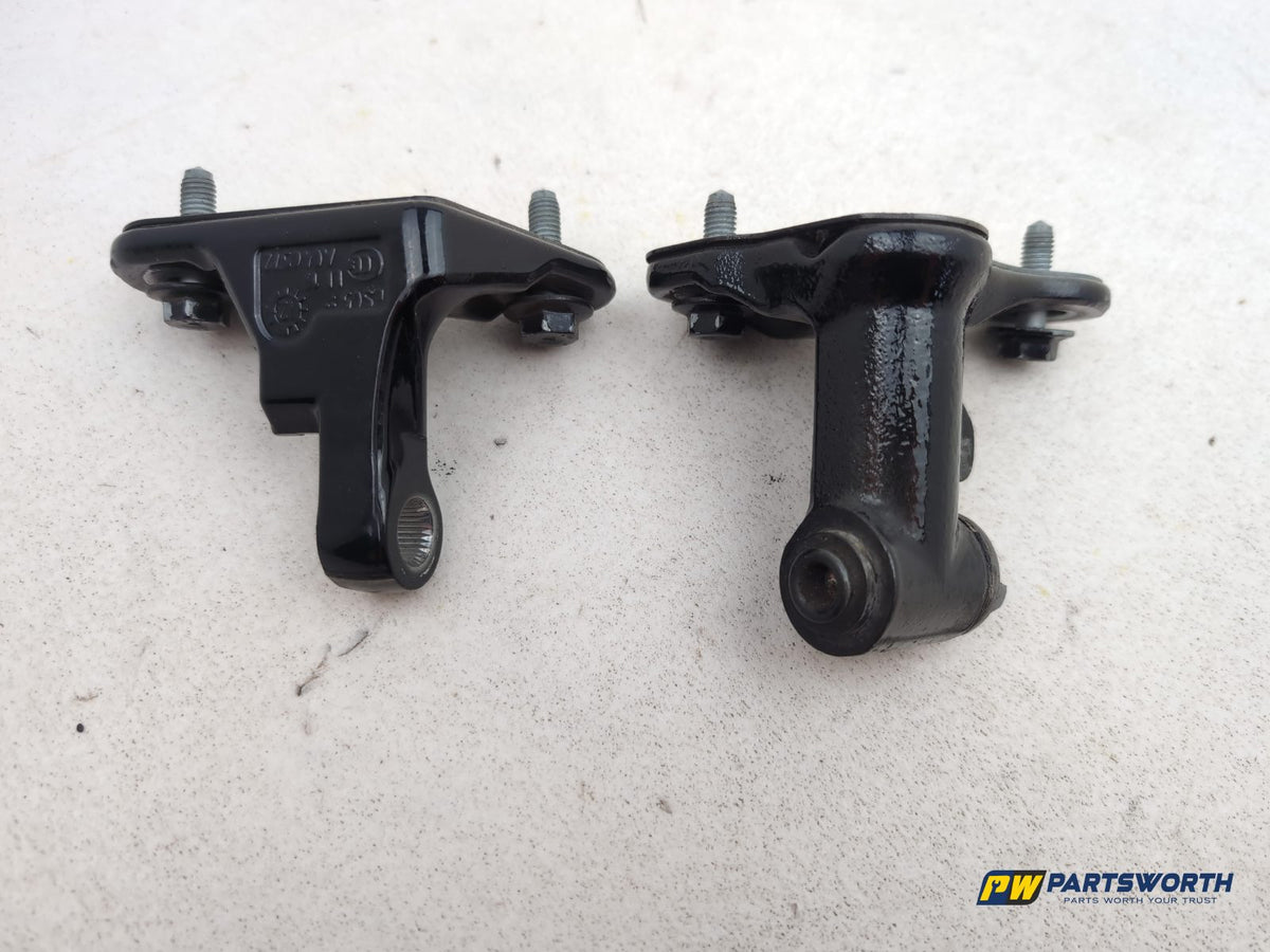 LH Front Door Hinge Pair  5
