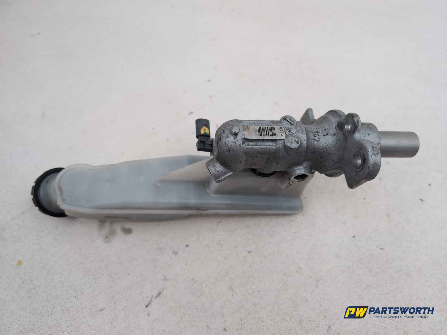 Mercedes-Benz B180 B-Class W246 Brake Master Cylinder Assembly A2464300102 - photo 5