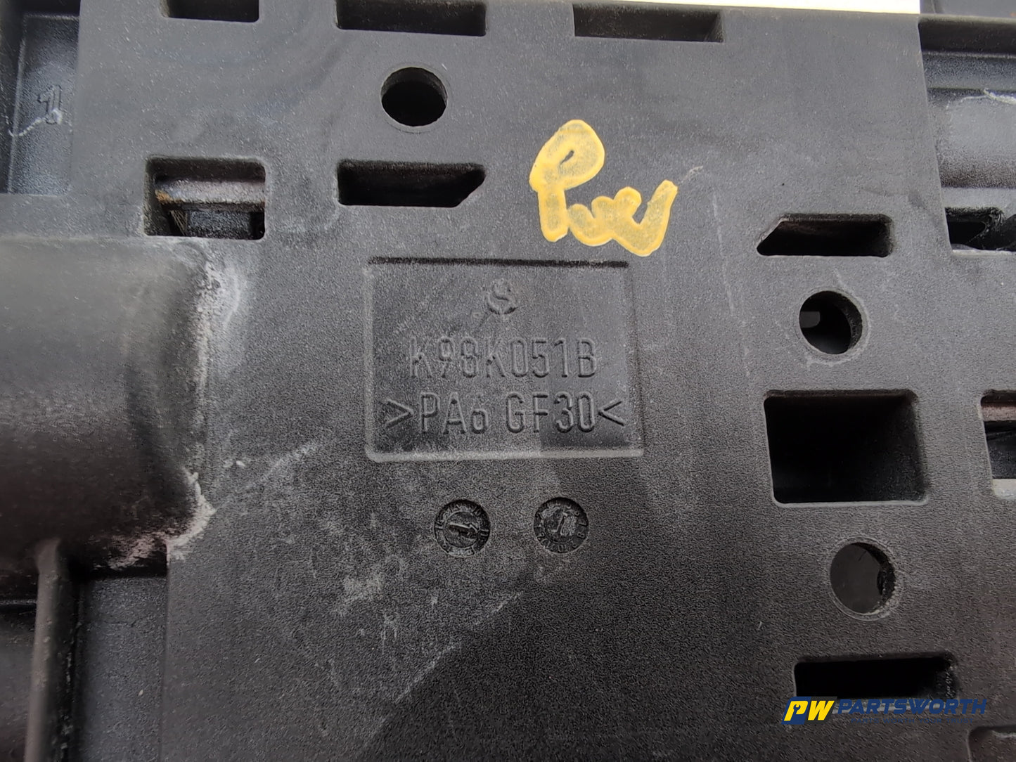 Audi A5 S Line Tdi 3.0l Diesel Positive Battery Distribution Terminal 8k0937517b - photo 5