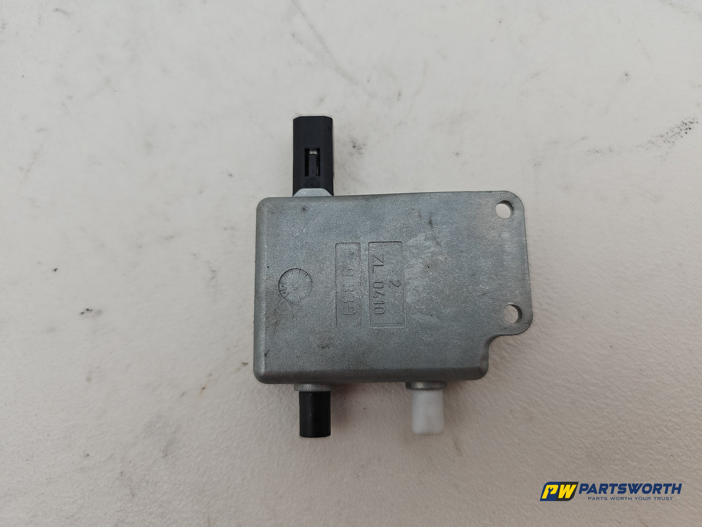 Mercedes-Benz B180 B-Class W246 Antenna Amplifier Splitter Zl0410059339 - photo 5