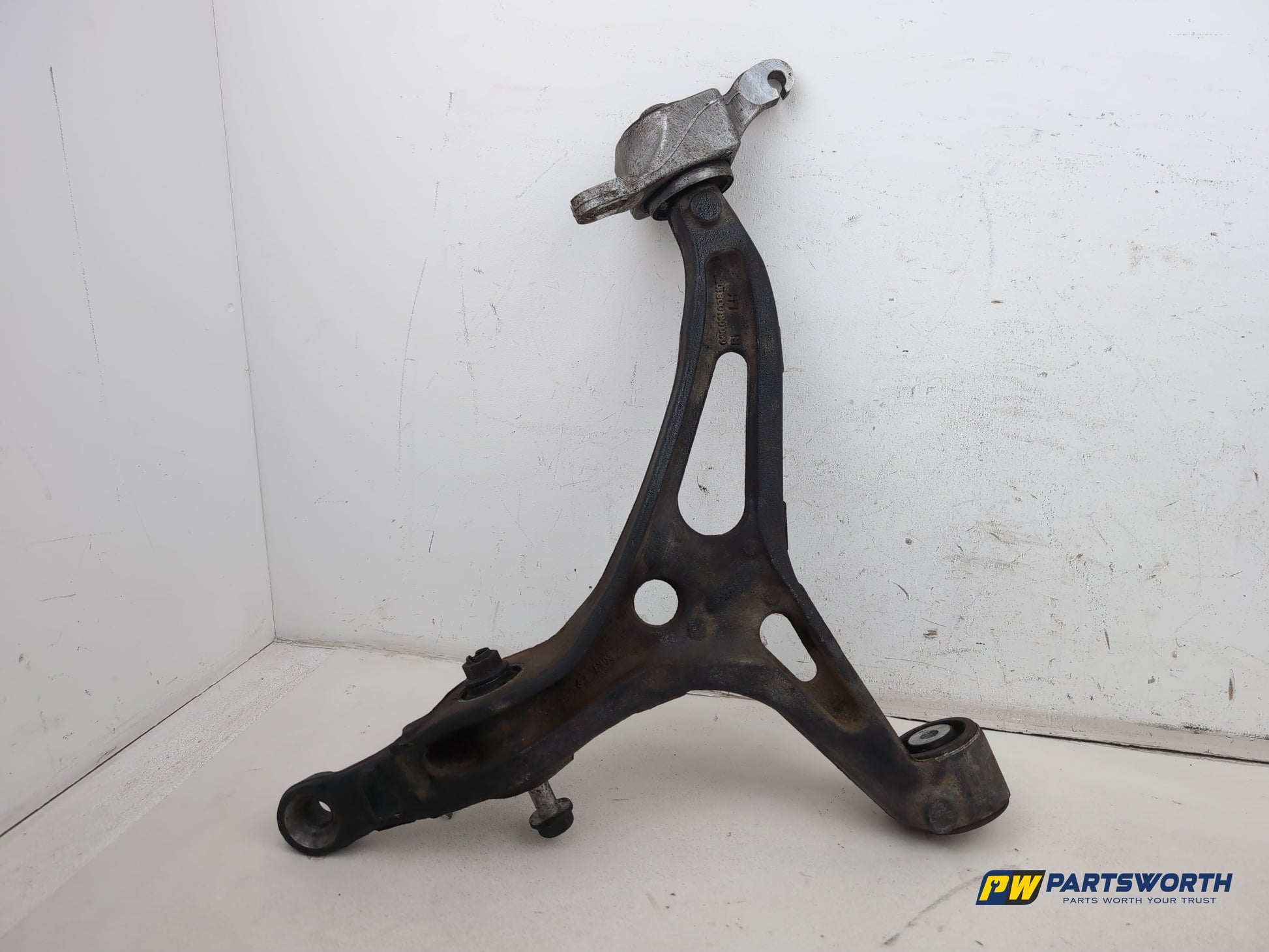 Mercedes R320 R-Class Control Arm Wishbone Lower Front Left Side 2006-2013 - photo 5