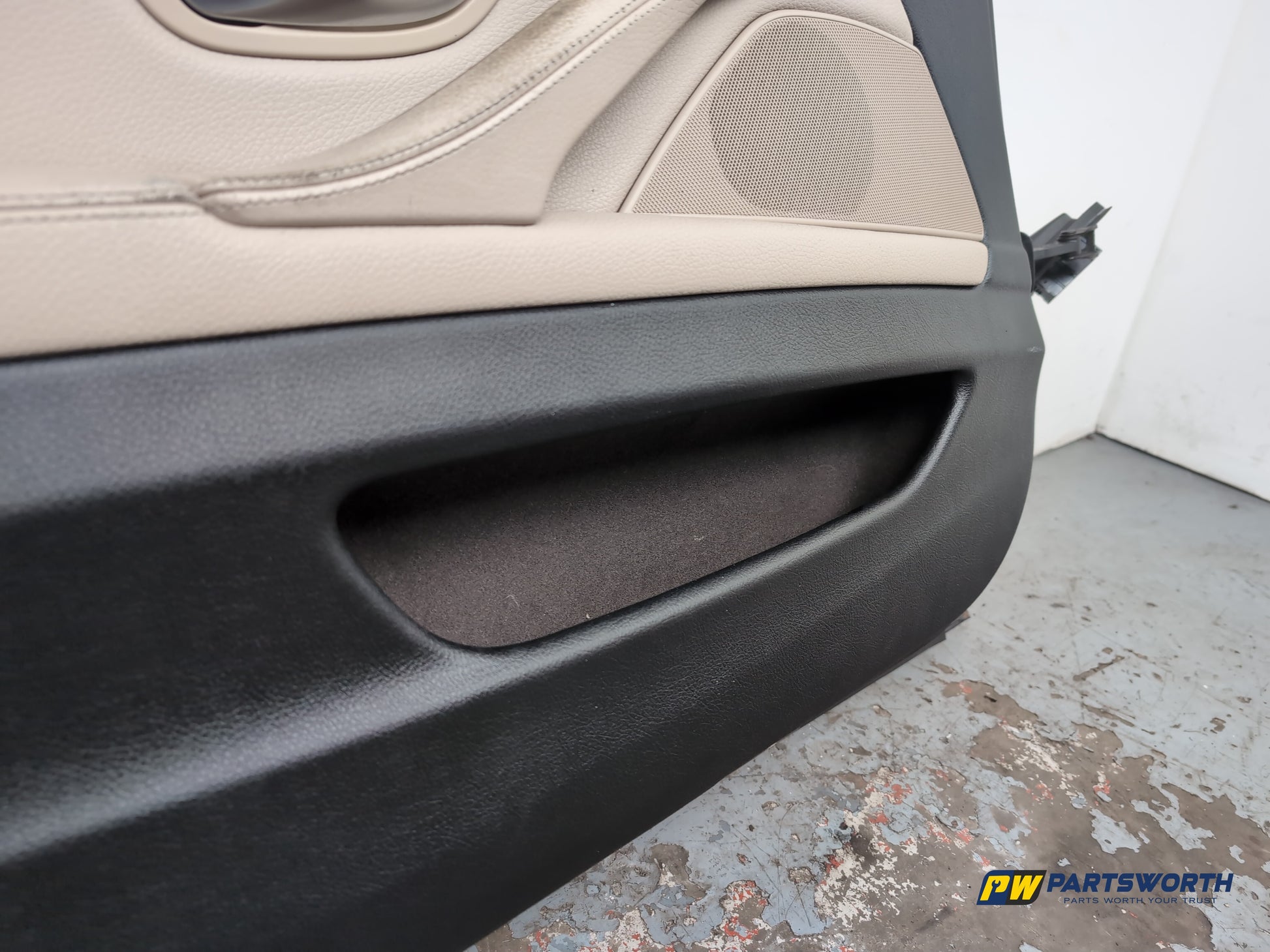 Bmw 5 Series 520d F10 Saloon Door Front Lh Passenger Side Dark Graphite B90 - photo 8