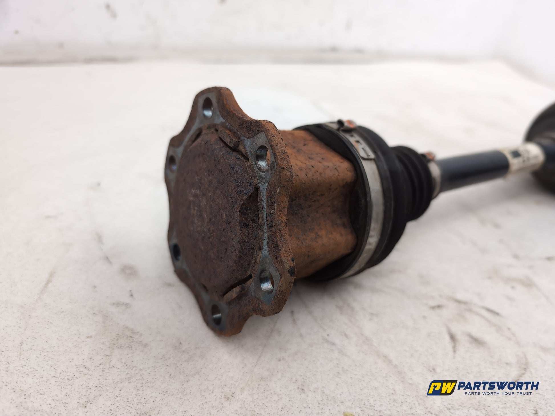 Driveshaft Front LH 5