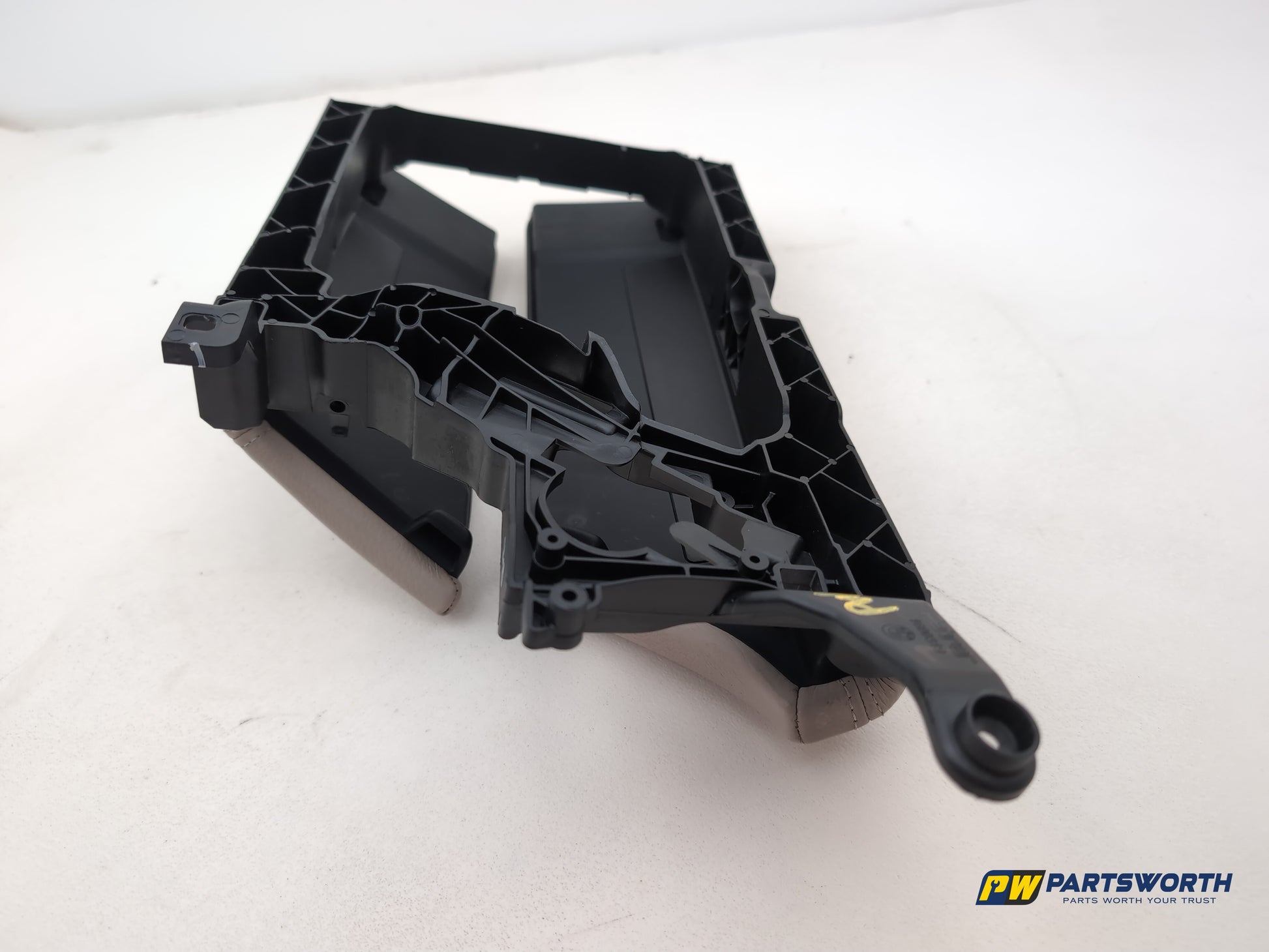 Centre Console Armrest 5