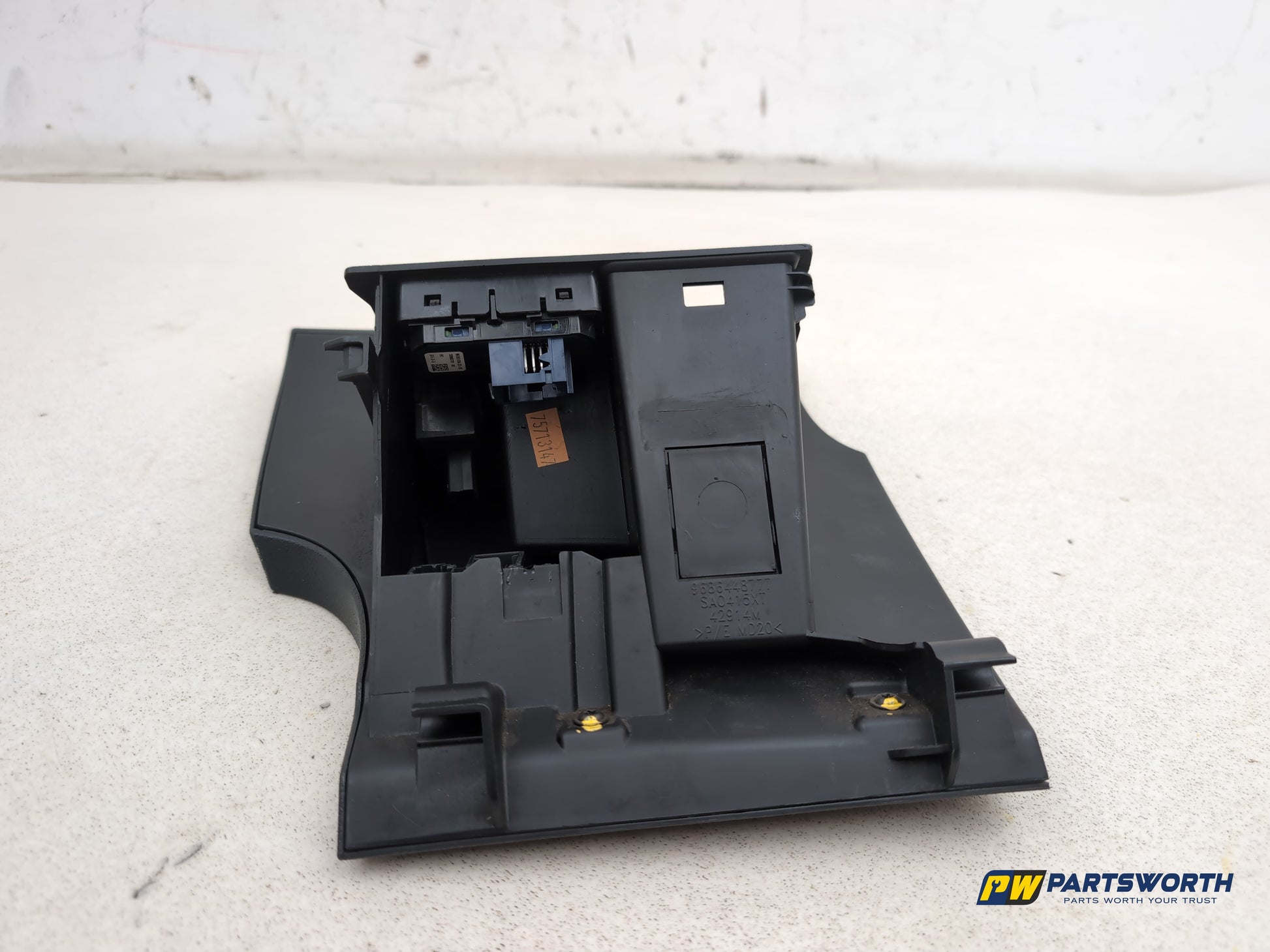 Glove Compartment Assembly 5