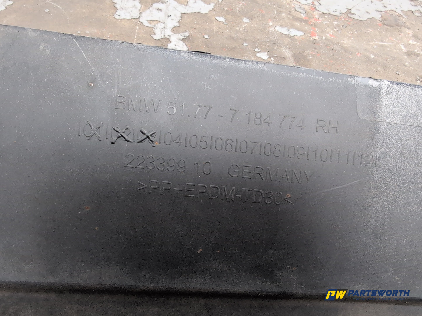 Side Skirt RH 5