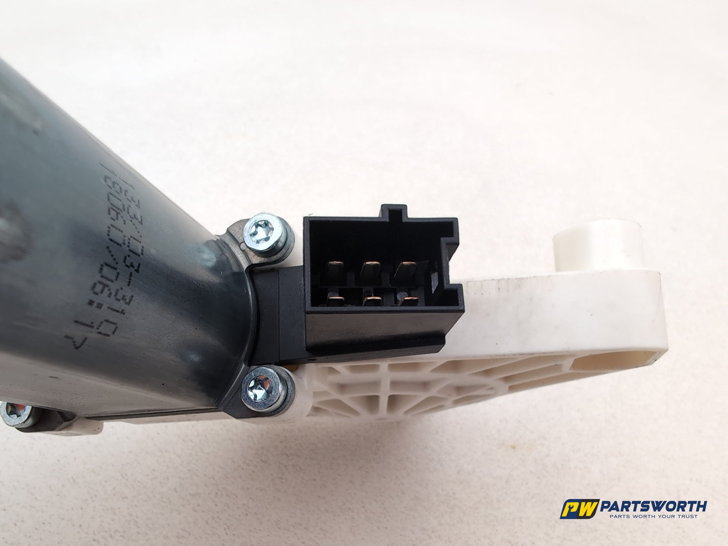 Door Rear Window Regulator RH 5