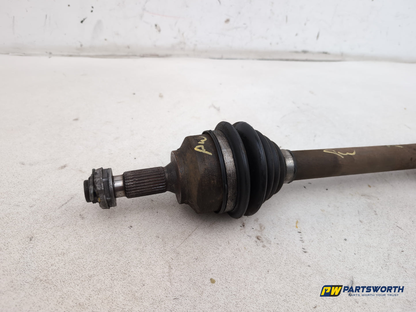 Driveshaft Front LH 5