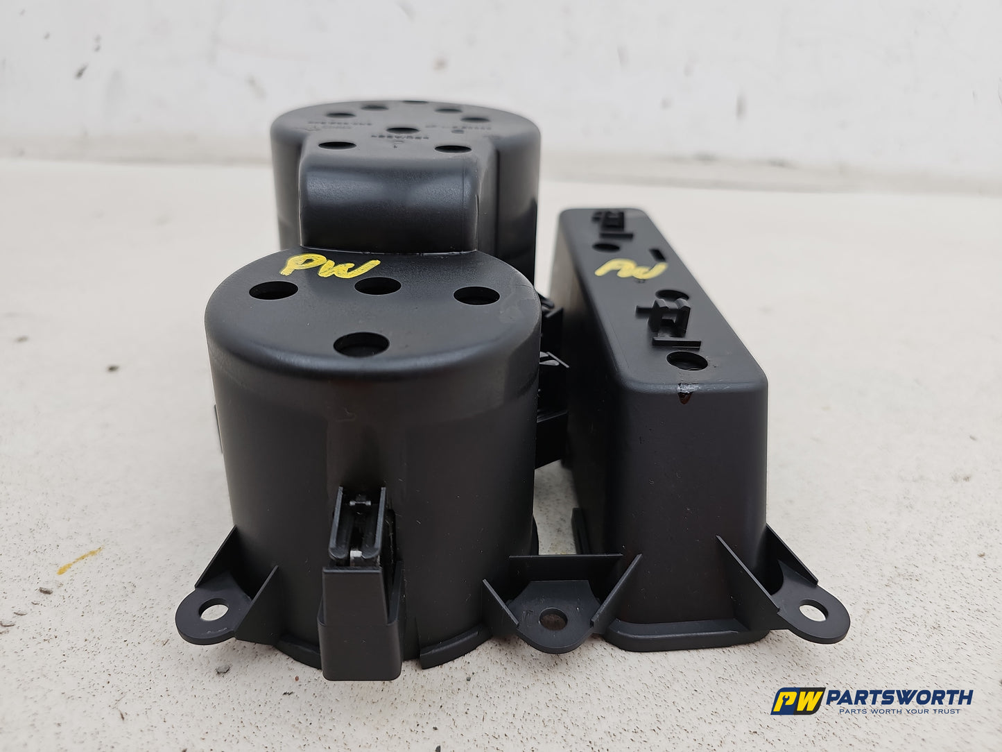 Centre Console Cup Holder 5