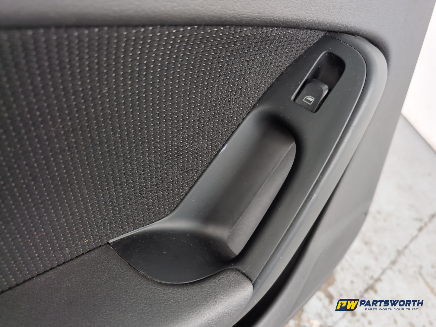 Door Rear LH 4