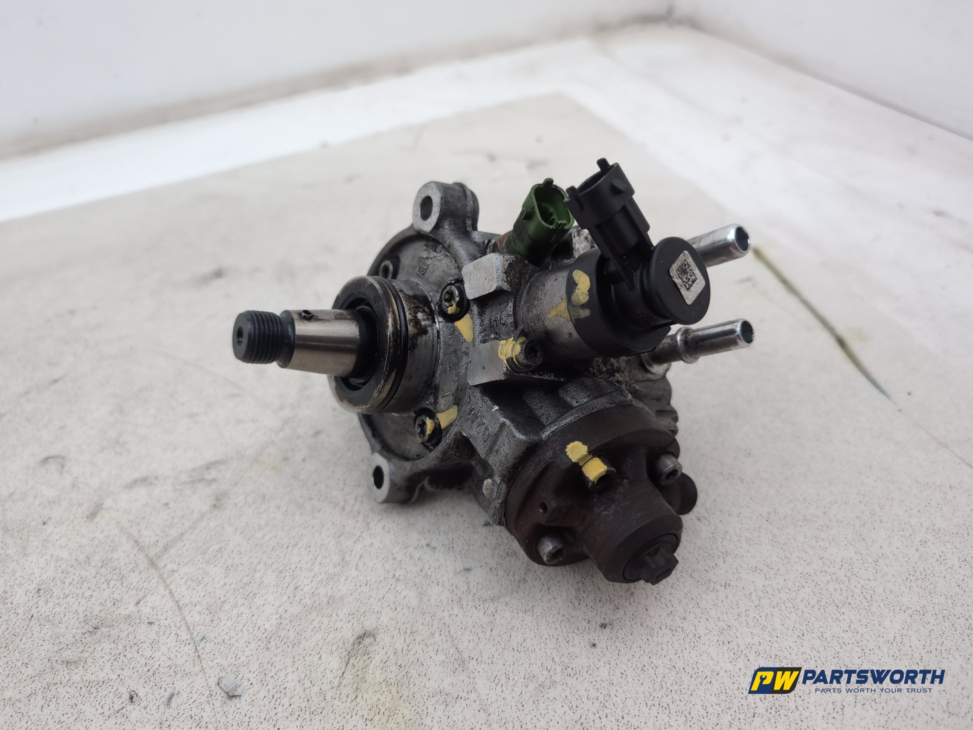 High pressure fuel pump 5