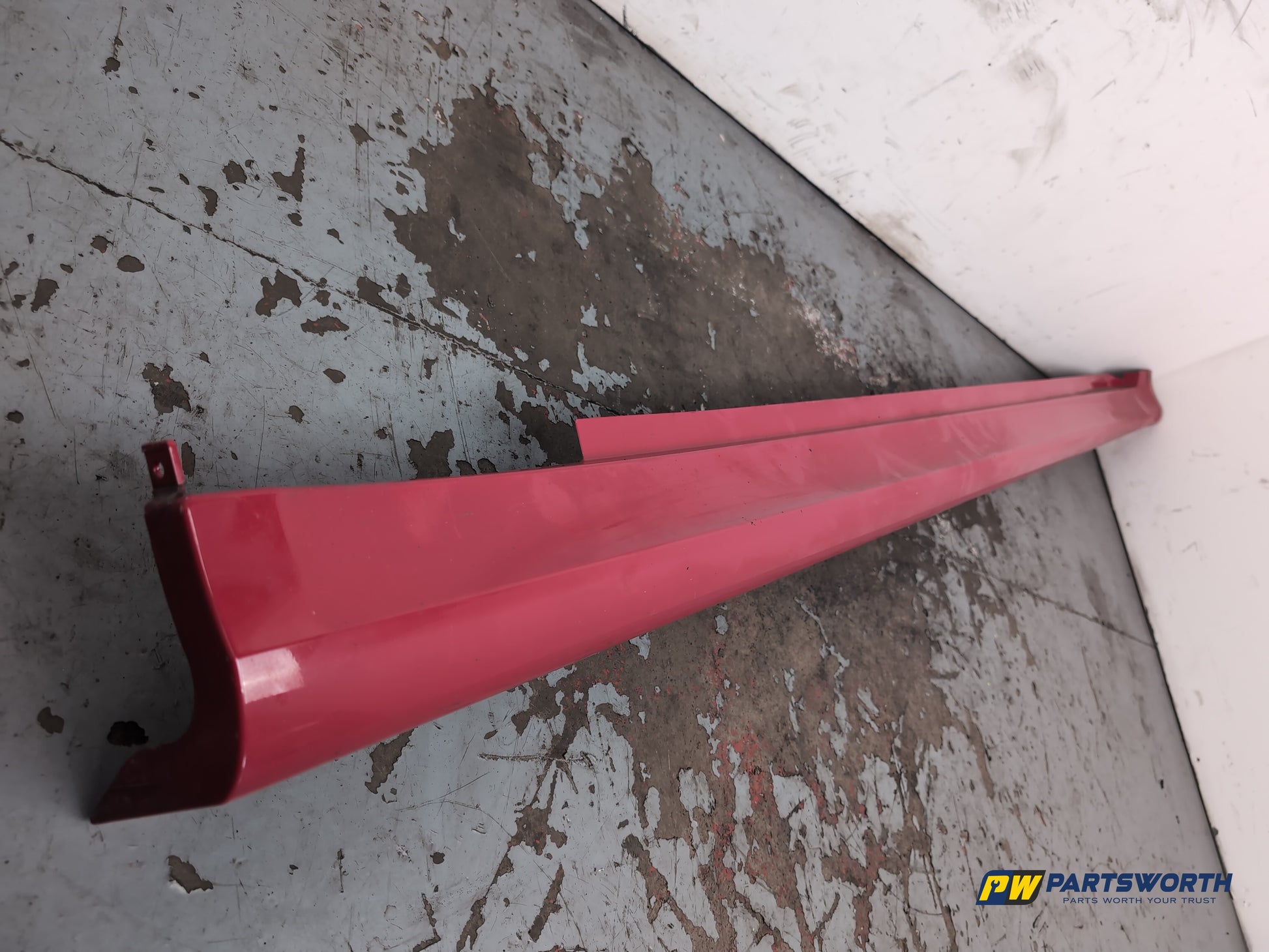 Side Skirt RH 5