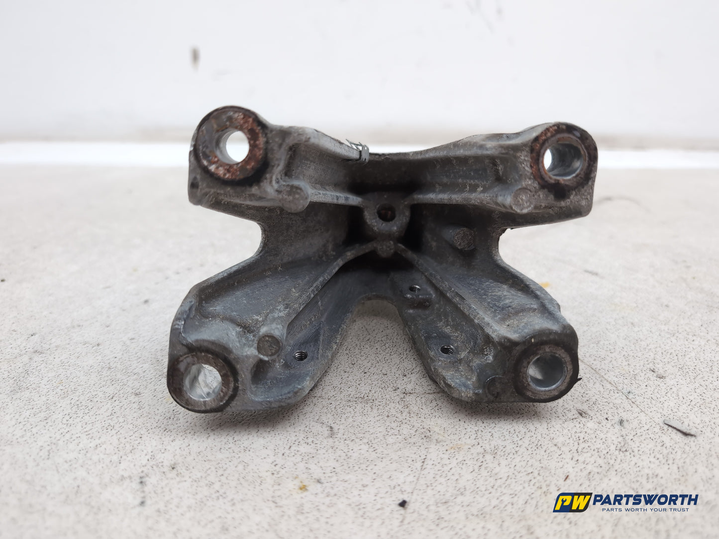Engine Mounting Bracket 5