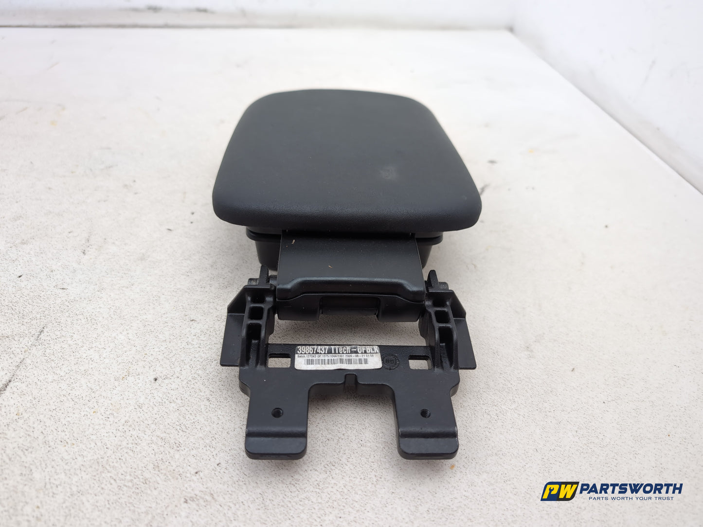 Centre Console Armrest 4