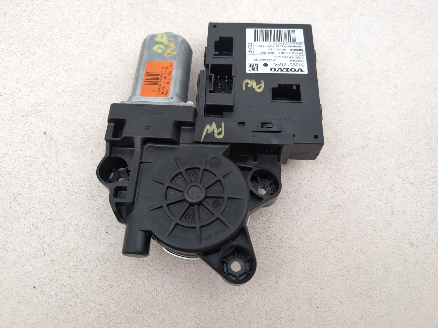 Right Front Window Motor 4