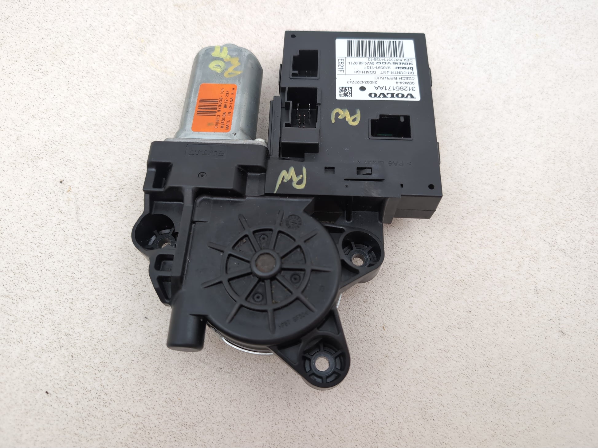 Right Front Window Motor 4