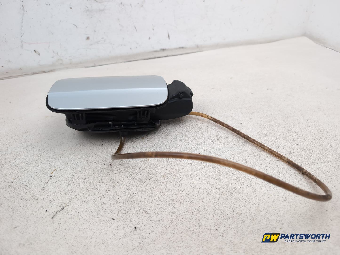 Fuel Filler Flap 4