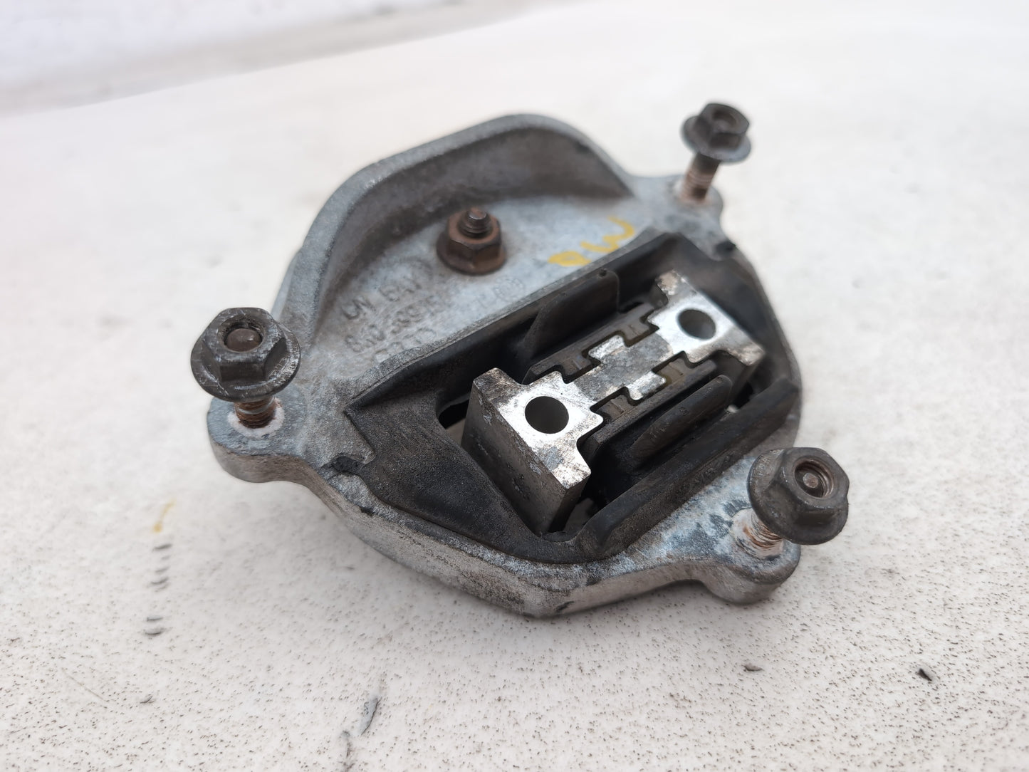Transmission Mounting Bracket 4