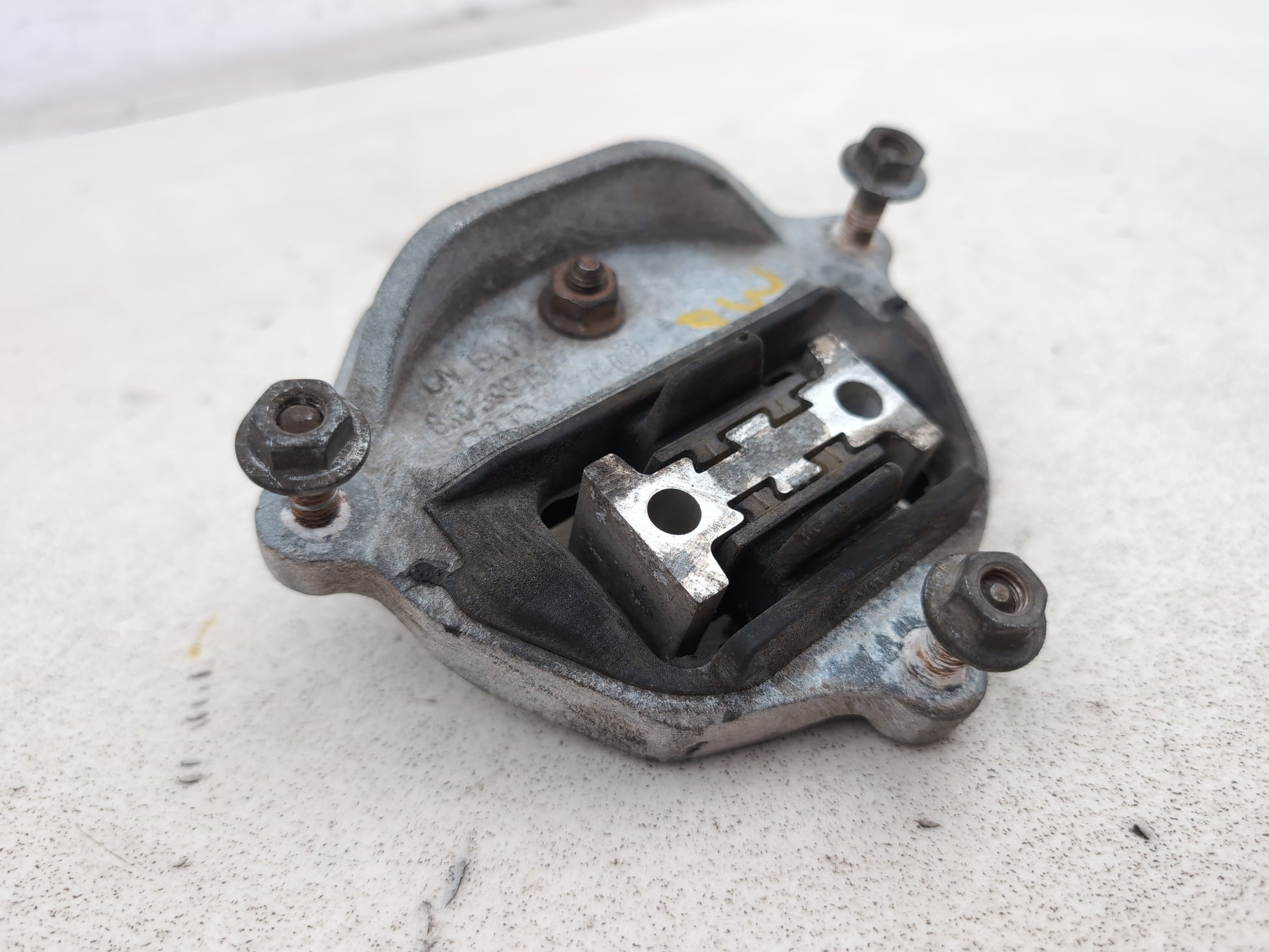 Transmission Mounting Bracket 4