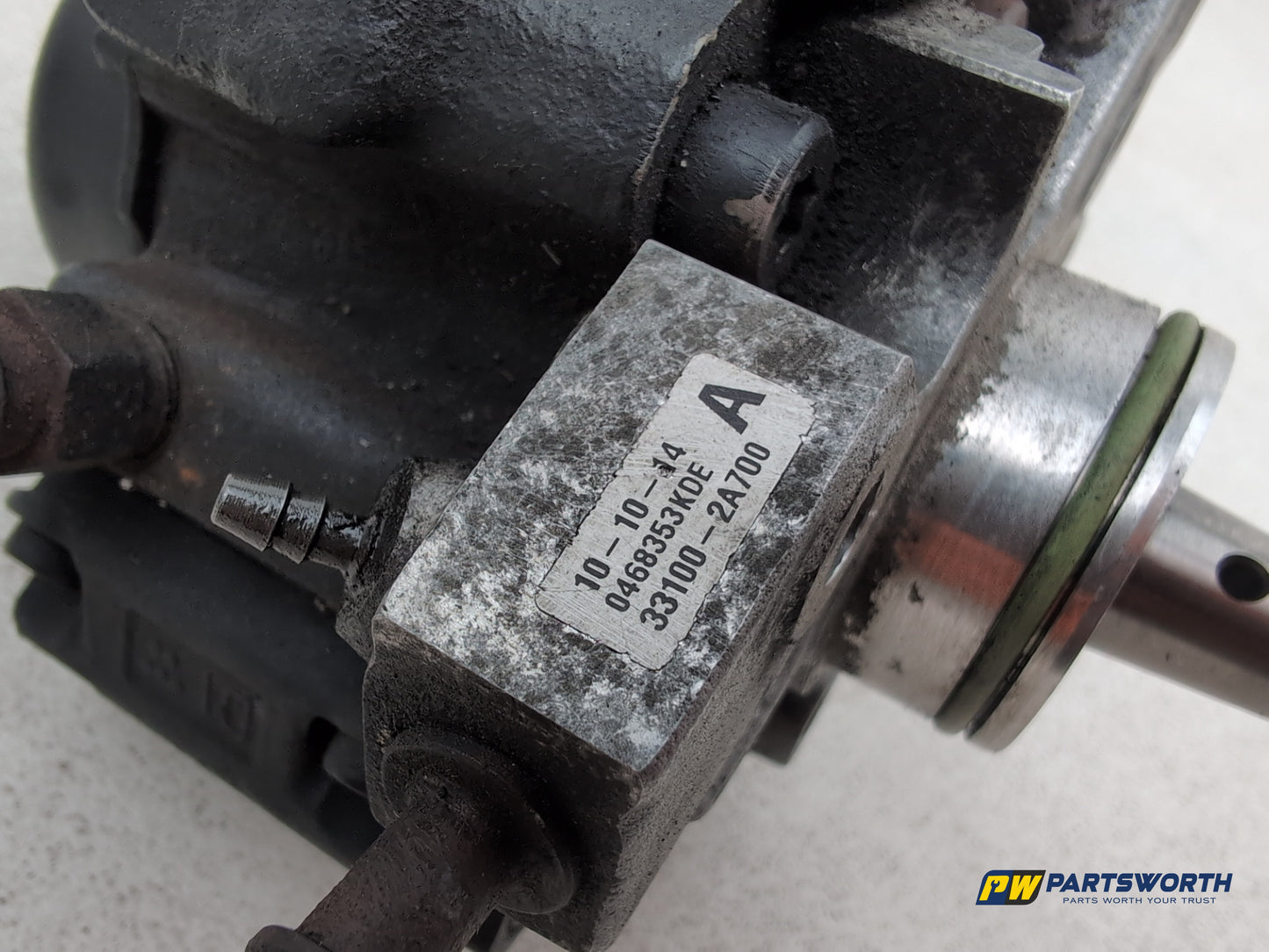 High pressure fuel pump 4
