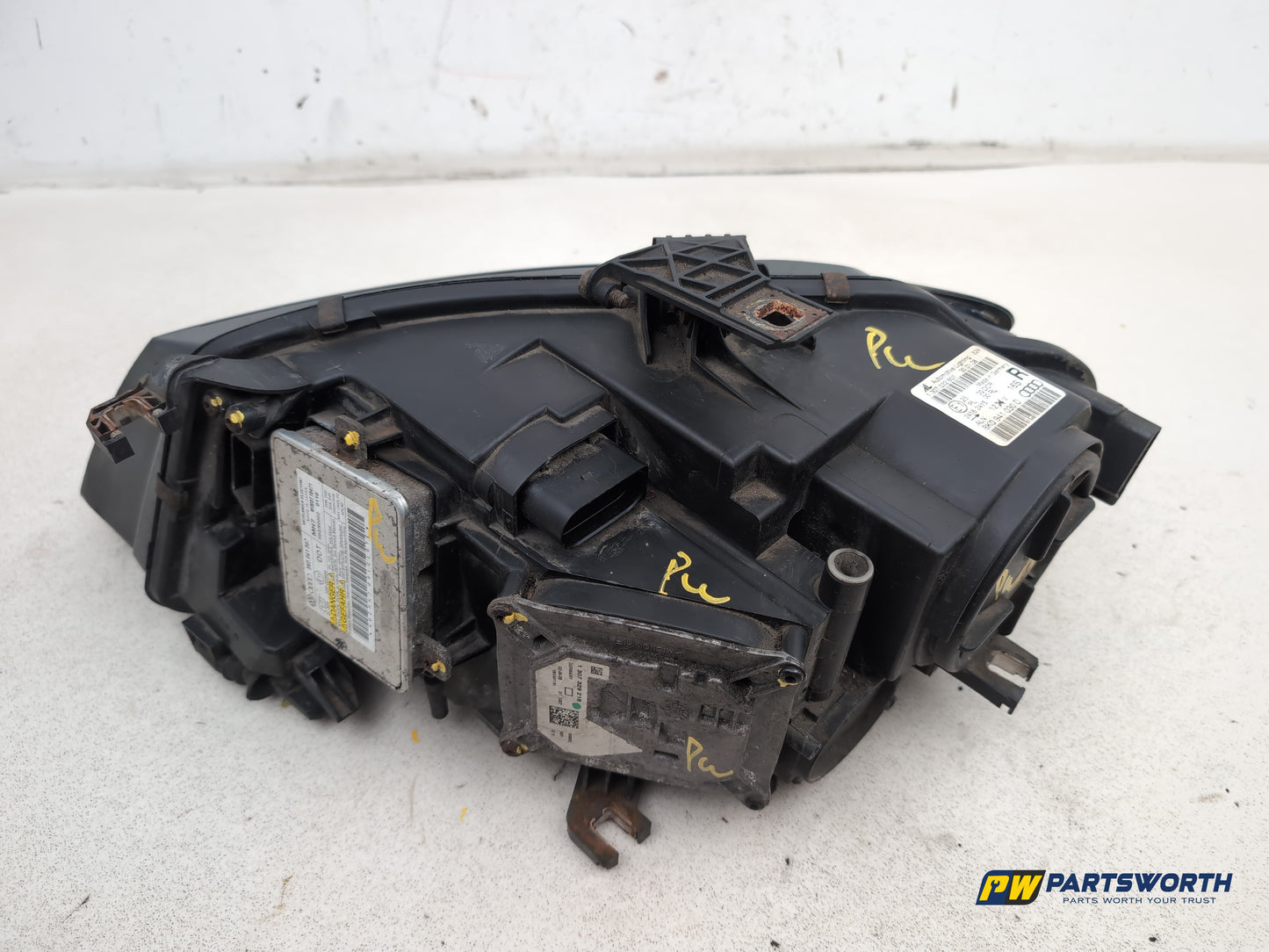 Headlamp RH 4
