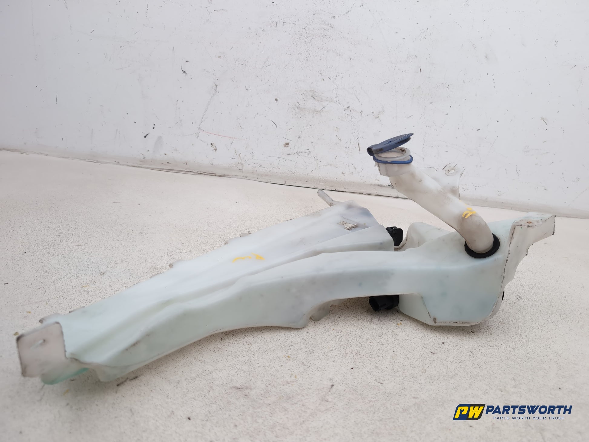 Washer Bottle Windscreen 4
