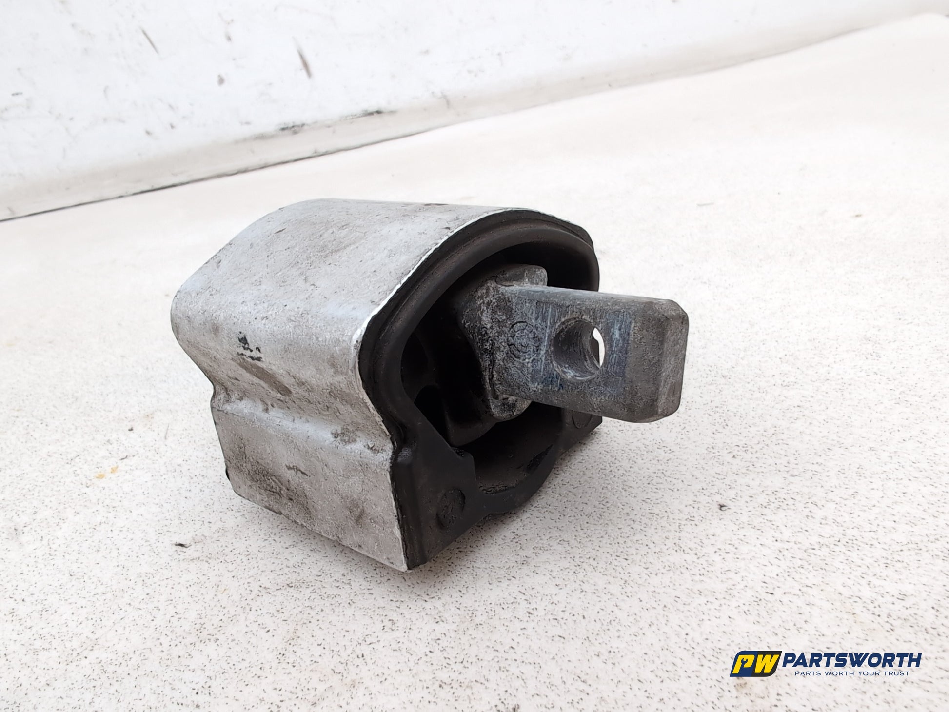 Transmission Mounting Bracket 4