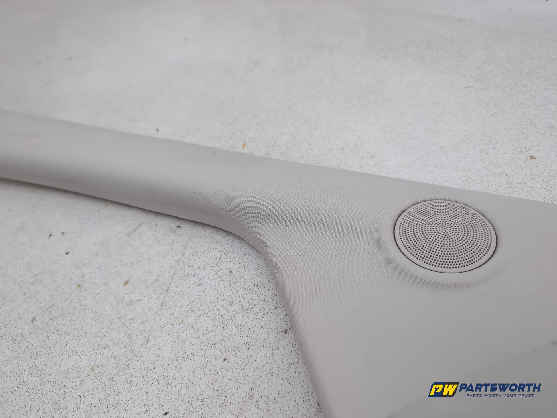 LH A Pillar Trim  4