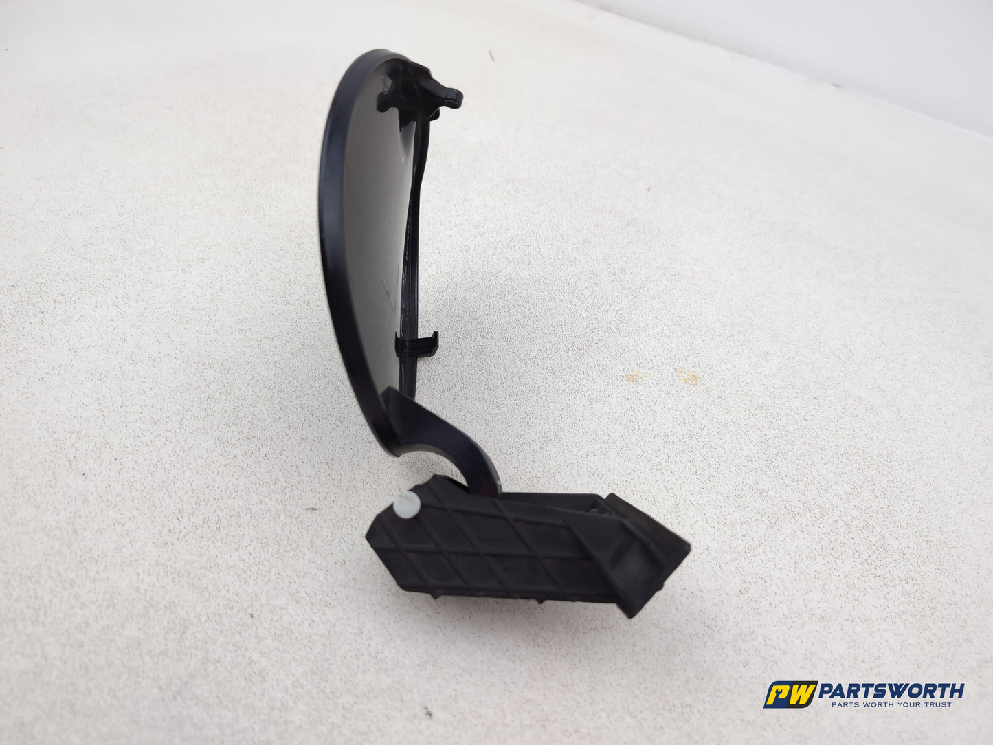 Fuel Filler Flap 4