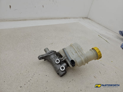 Brake Master Cylinder Assembly 4
