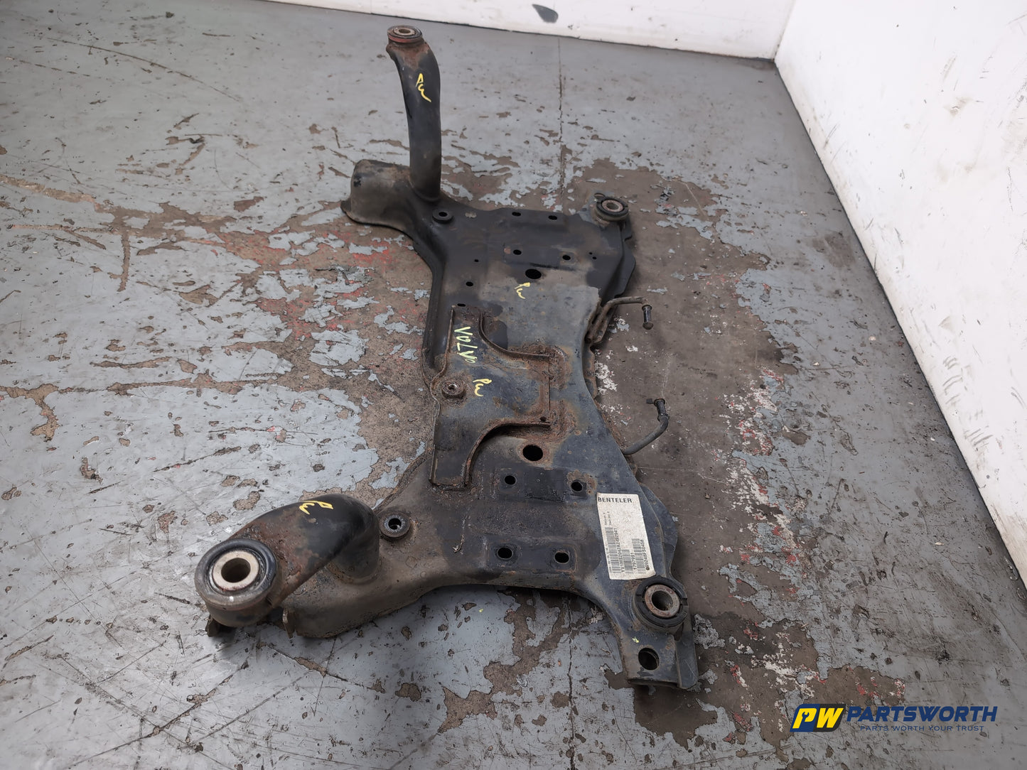 Subframe Front 4