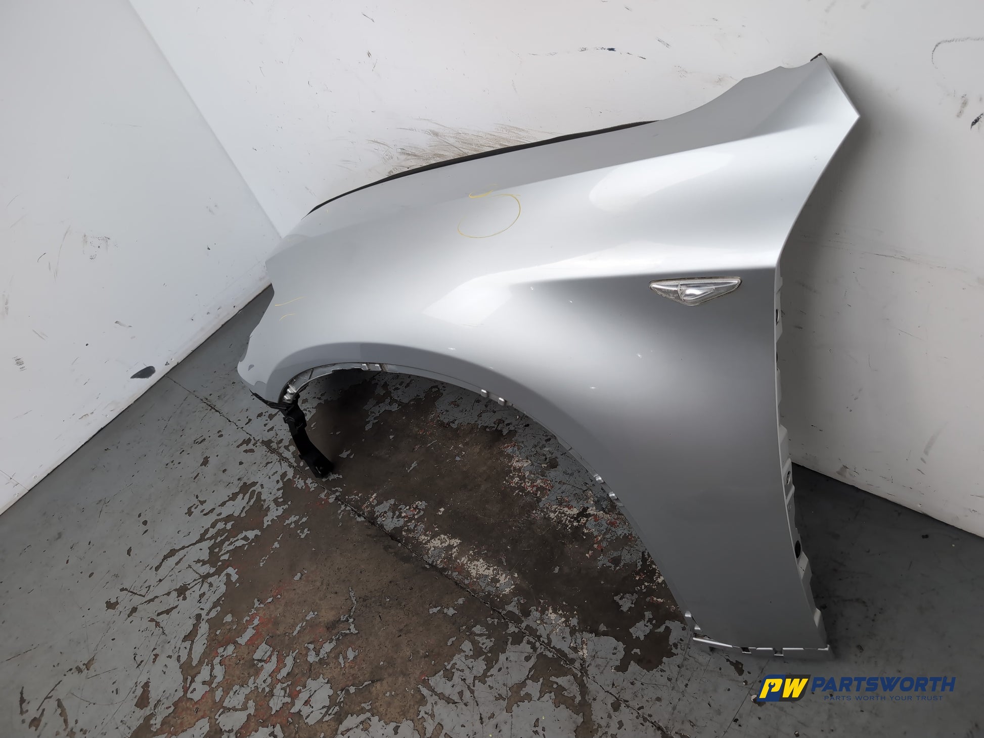 Wing Front LH 4