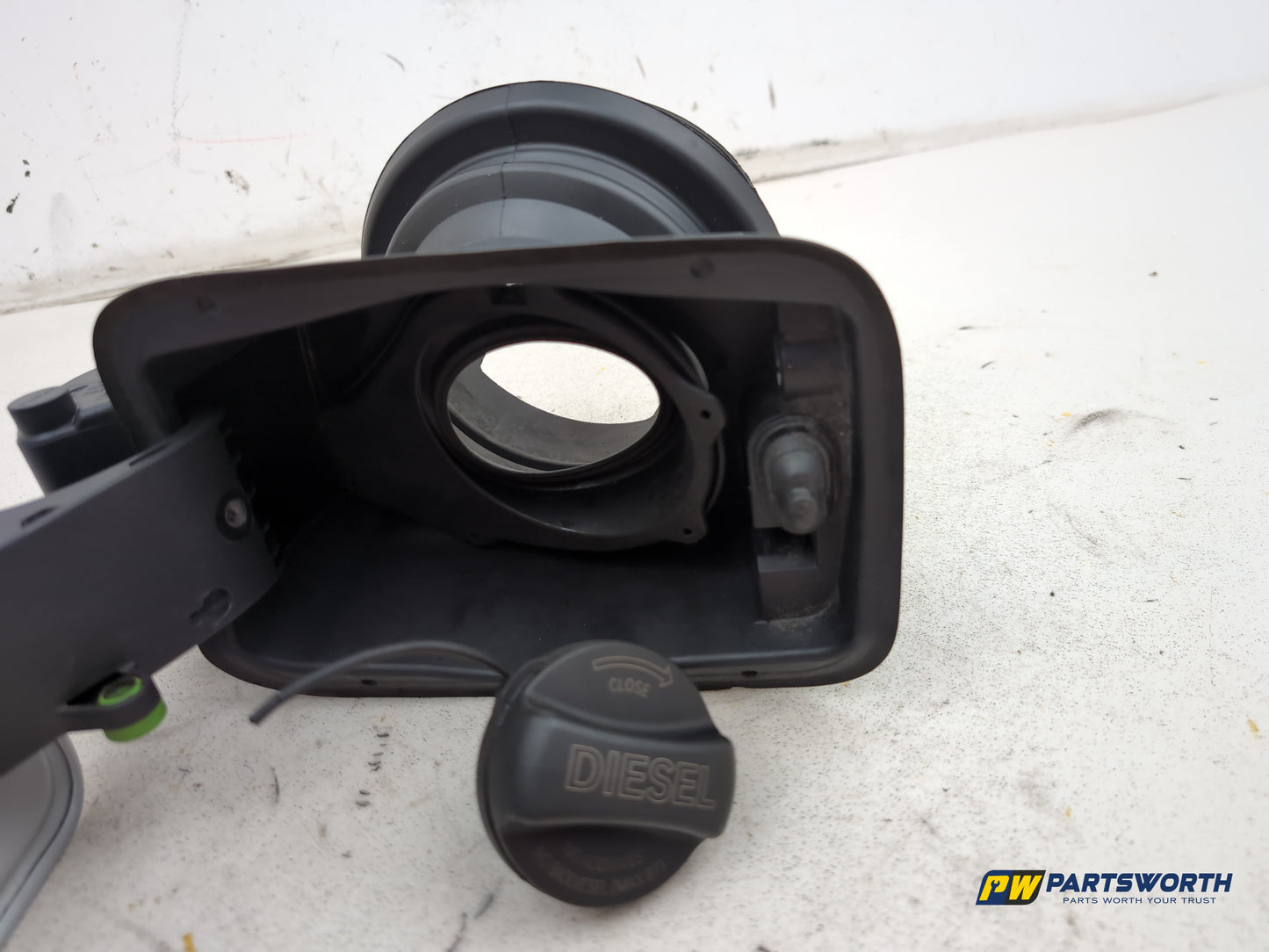 Fuel Filler Flap 4